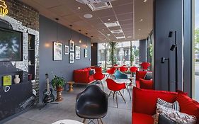 ibis Lyon Carre De Soie